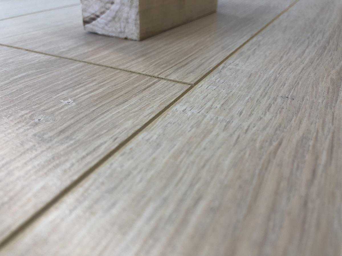 Ламинат "SunFloor" 8/32 4V Дуб Самоа 33 (1380*193*8 мм) — купить в Вологде