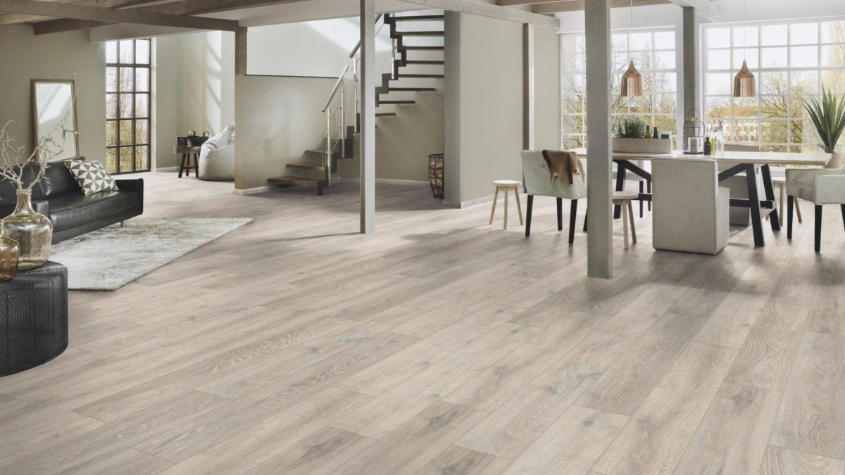 Ламинат "Kronospan" Super Natural Classic Дуб Колорадо 5543 (1285*192*8 мм) — купить в Вологде