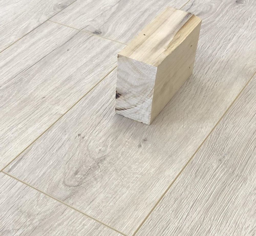 Ламинат "SunFloor" 8/33 4NV Дуб Эри 55 (1380*159*8 мм) — купить в Вологде